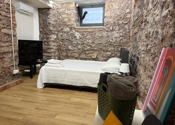 Lavica * 卡塔尼亚